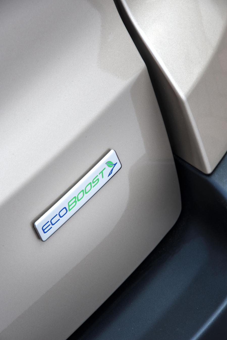 Детали экстерьера Ford EcoSport Titanium 2018 года  (ZA) (фото 19 из 40)